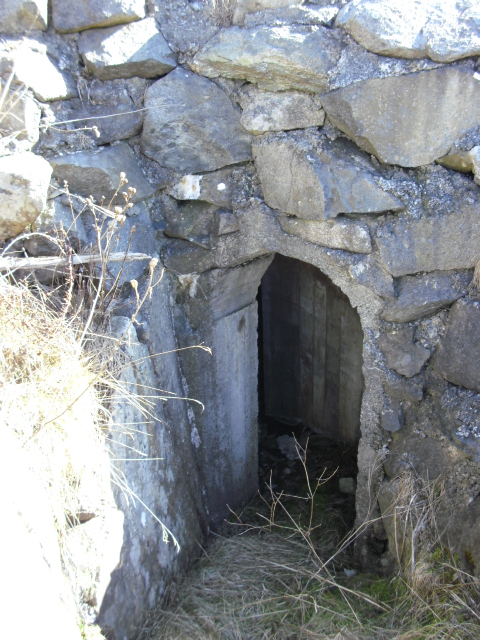 Inngang nord. Dette er en toveis bunker