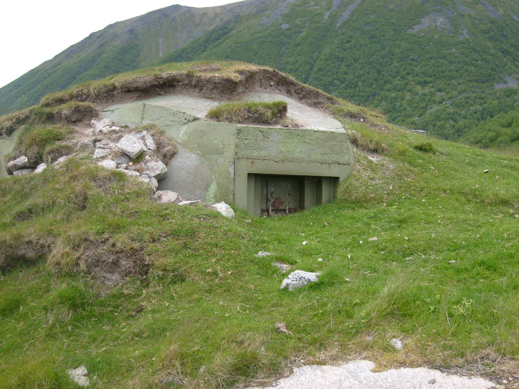 MG bunker.jpg