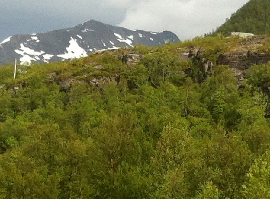 HKB Engenes sett fra lyskasterstilling på Andørja.jpg