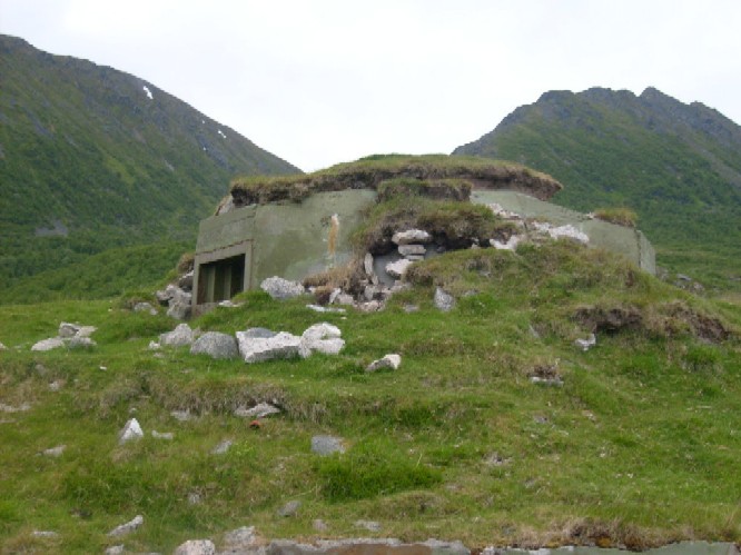 MG bunker 2.jpg