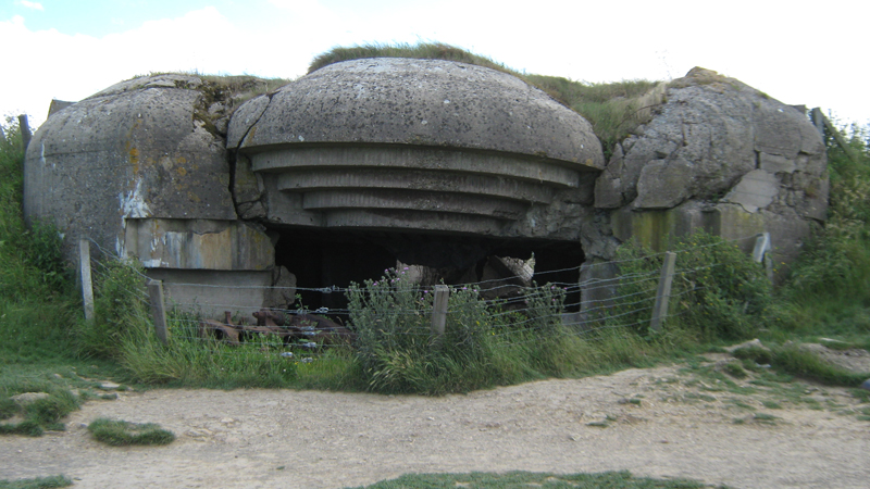 Kanonstilling som er ødelagt etter kampene 6. juni 1944 Batterie de Longues