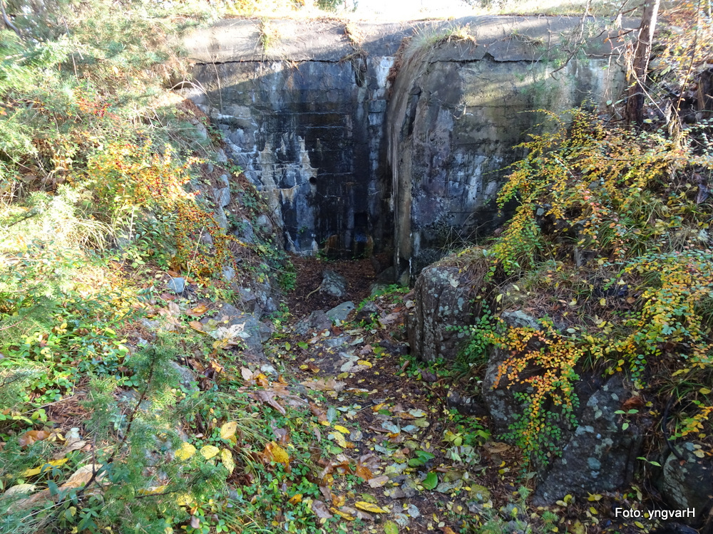 inngang mannskaps bunker