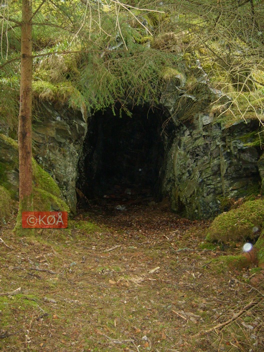 Liten tunell for lagring av 2cm  ammunisjon.