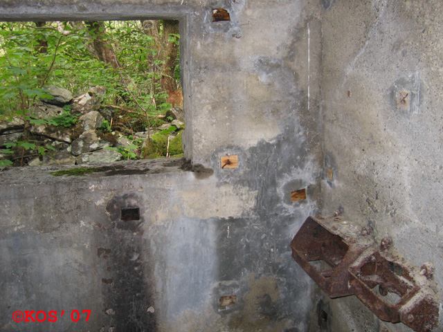 Telefonlinjer på plass.