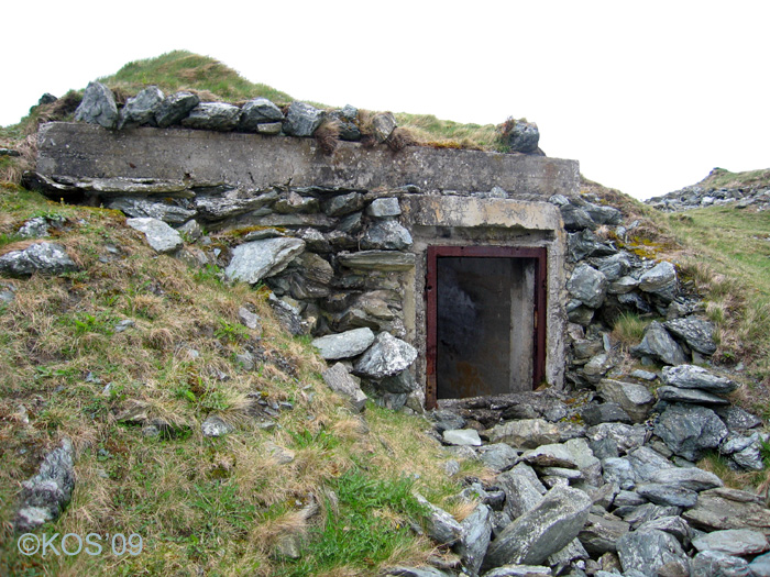 Bunker 1 bak lyskaster-stilling
