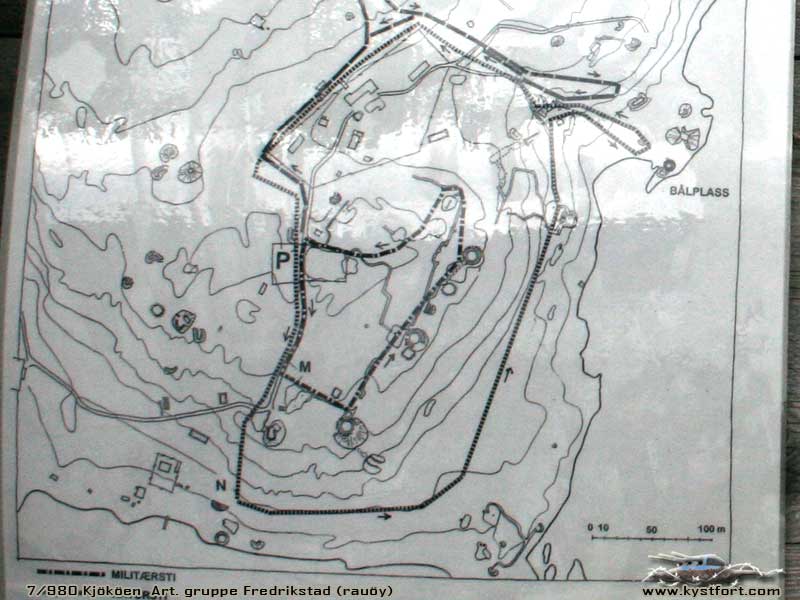 Kart over området. Det var flere stillinger  på toppen, mg og 88mm.