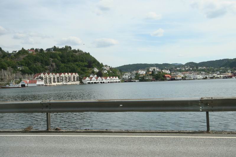 Fl2.jpg