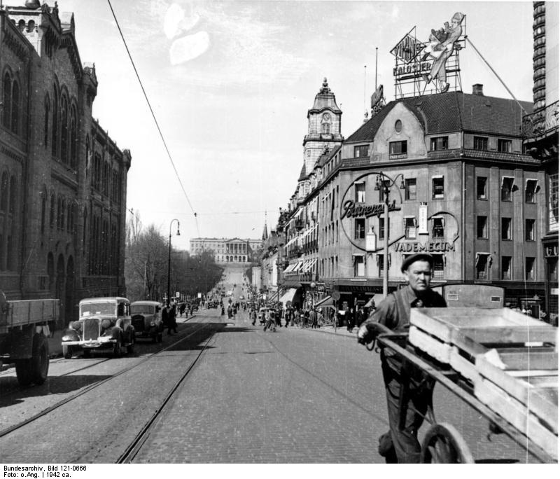 Bundesarchiv_Bild_121-0666,_Oslo,_Karl_Johannesgat-Straße.jpg