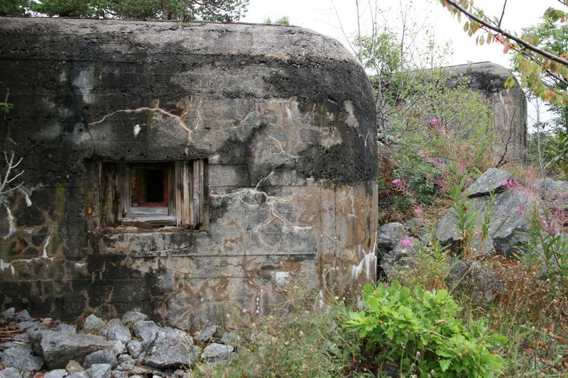 Sett fra vest, med Bunker 1 i bakgrunnen.