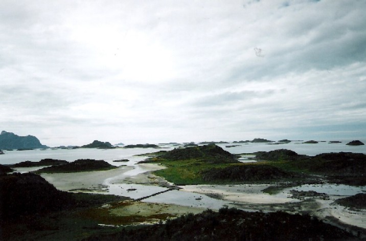 Utsikt mot Kystfort Stranden,Engeløya.jpg