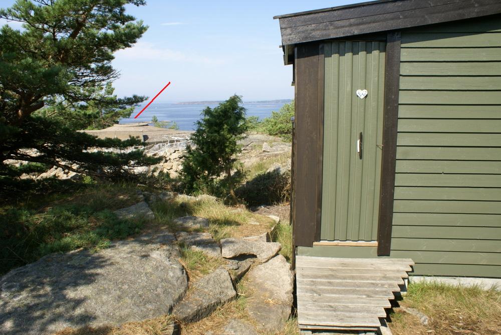 Tenk å ha en tobruk i hagen på hytta