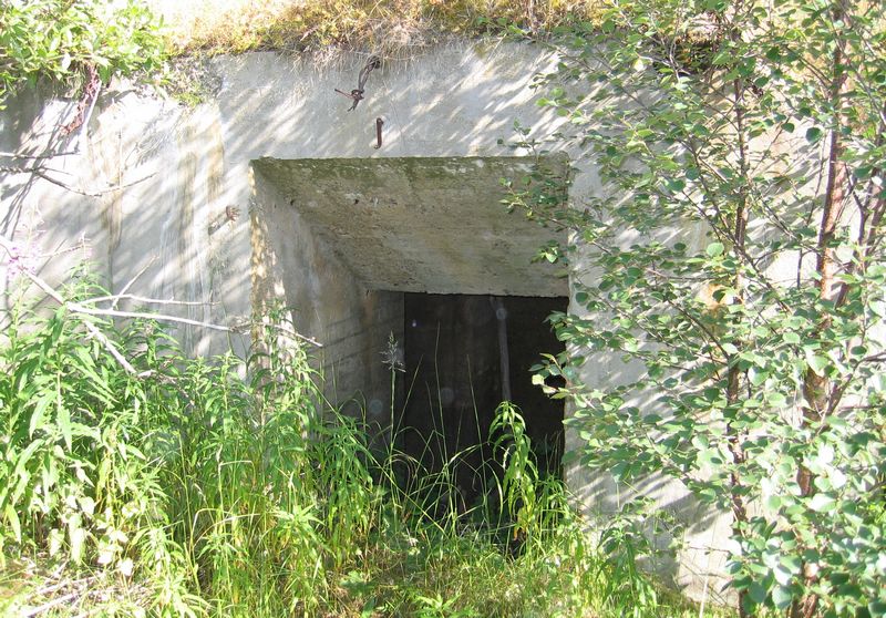 Inngang til bunker nr. 1 (formodentlig hylse og/ eller granatlager?)