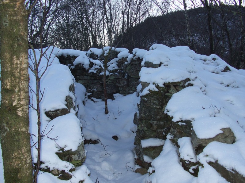 Nærforsvar,ved siden av bunker. En av mangen