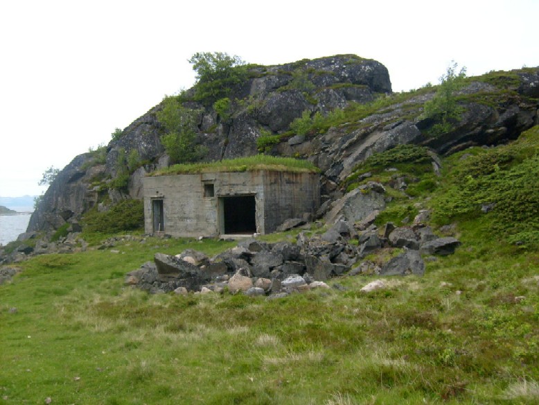 Bunker ved lyskaster.