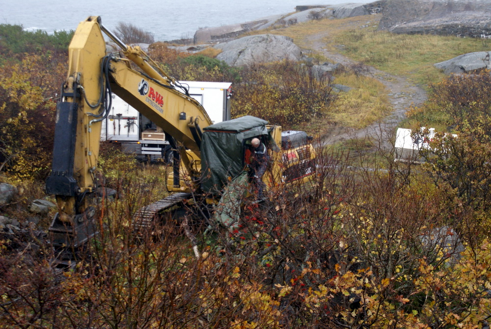 Alle rutene var knust på gravemaskinen