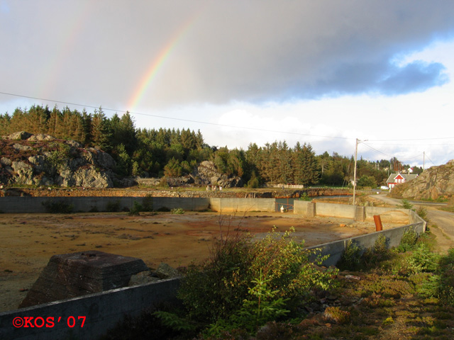 Får starte denne 'serien' fra kaiområdet på Visnes, for å sette stemningen ;-) Her kommer Grønneviken inn (bak betongkantene).