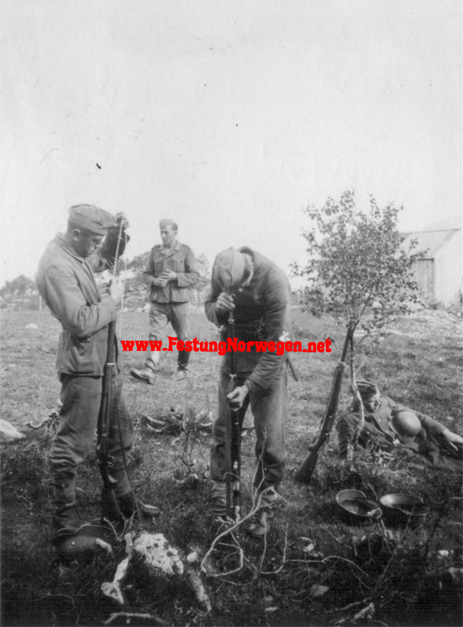 Untssitled-336.jpg