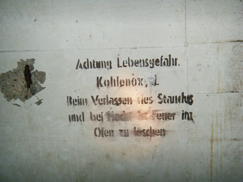 050.JPG