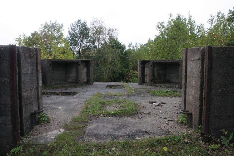 Stilling for 8,8cm Flak.<br />&amp;quot;typisk&amp;quot; Luftwaffe utseende, ikke ulikt Vara og andre tunge batterier i Kristiansand.