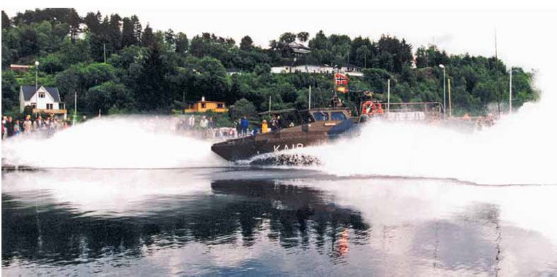 Stridsbåt 90 på demonstrasjon ved museet i 1999
