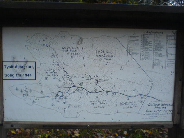 Oversiktskart over området fra 1944, satt opp opp av kommunen på infotavle.