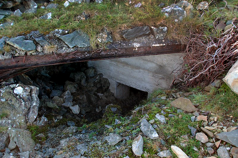 Inngangen. Vi måtte grave oss inn for å si det slik... hehe...