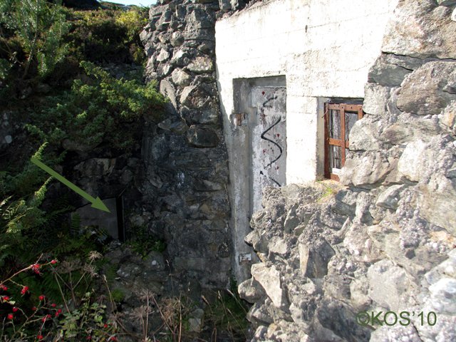 Hule nr.1 , i nord, ved bunker &quot;grønn nr.6&quot;