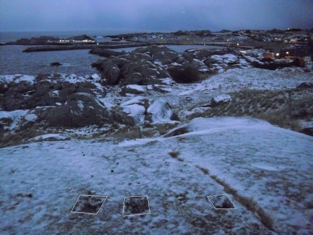 Med merkene rett foran meg ser eg mot sandvehavn.