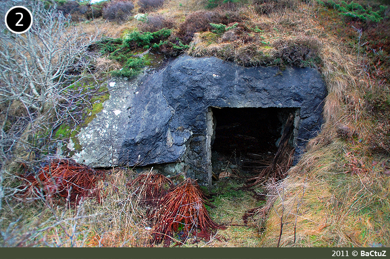 'Hule 2'-inngangen nærmest 'Bunker 6'