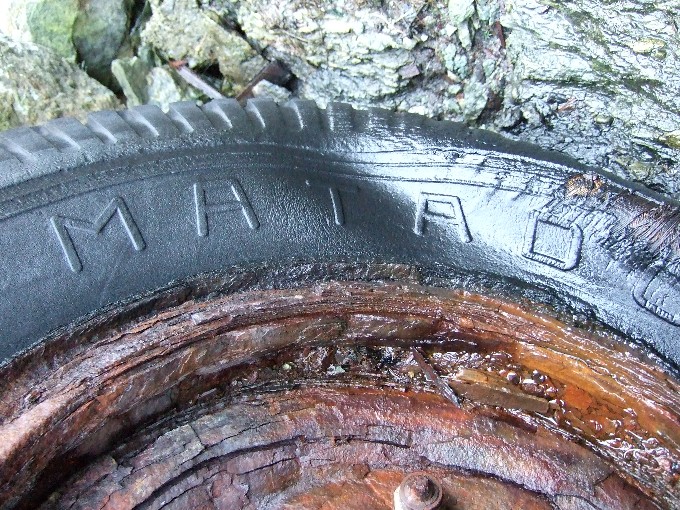 Dekk til lyskastervogn ved Falnes i desember 2007