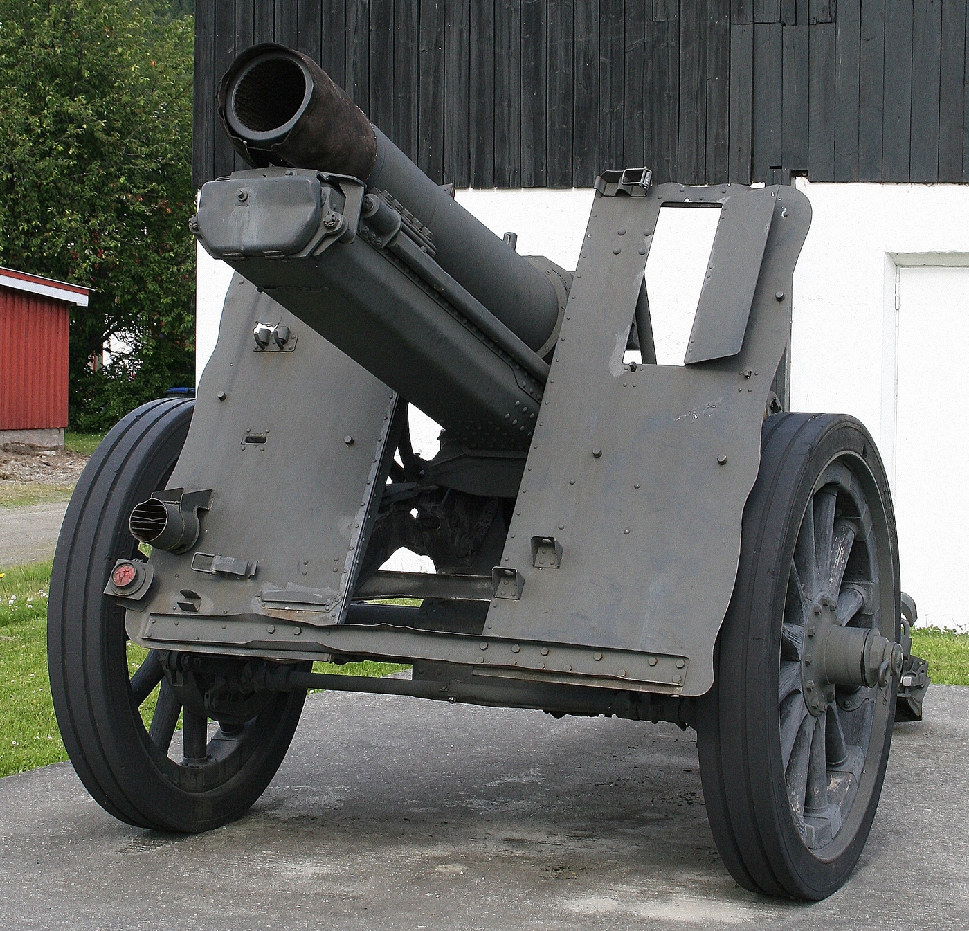 15cm sIG33 -2.jpg