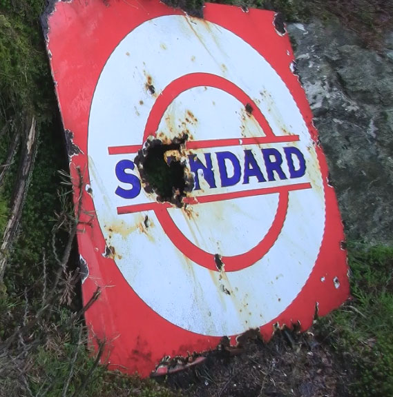 Noen som vet hva skiltets opprinnelse er?
