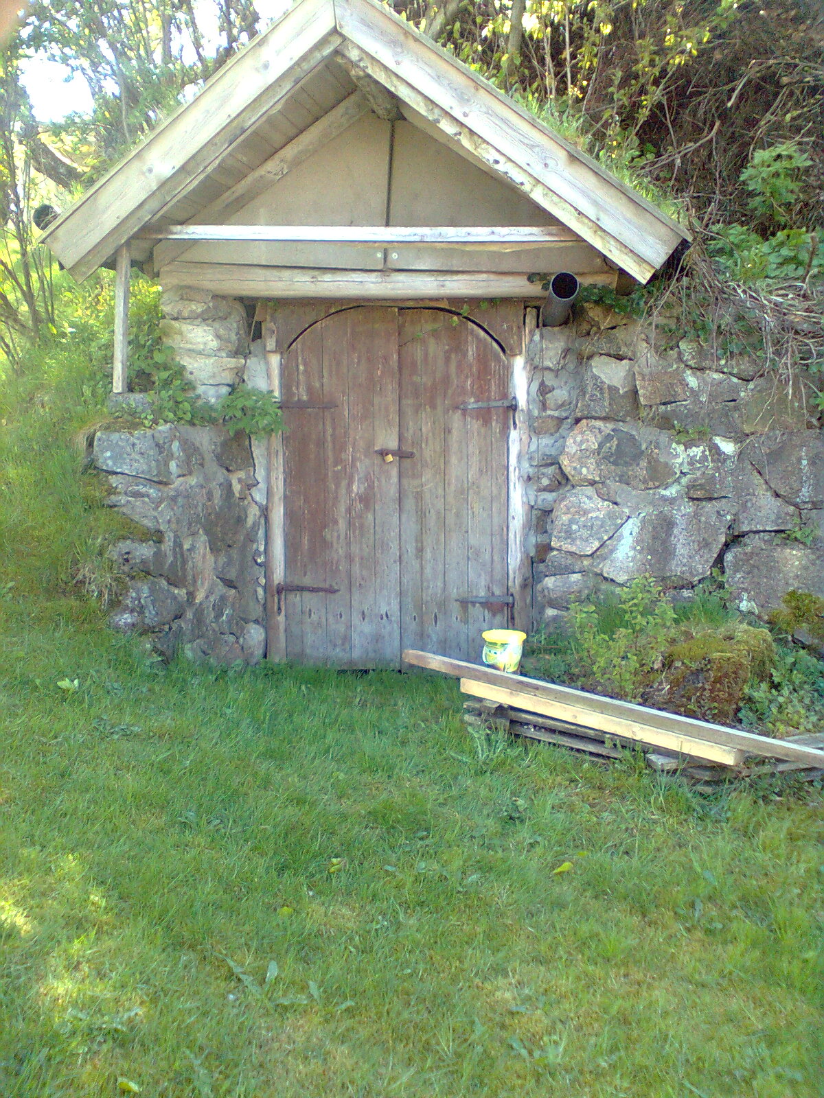 Ombygd bunker på toppen av Berge Terrasse???