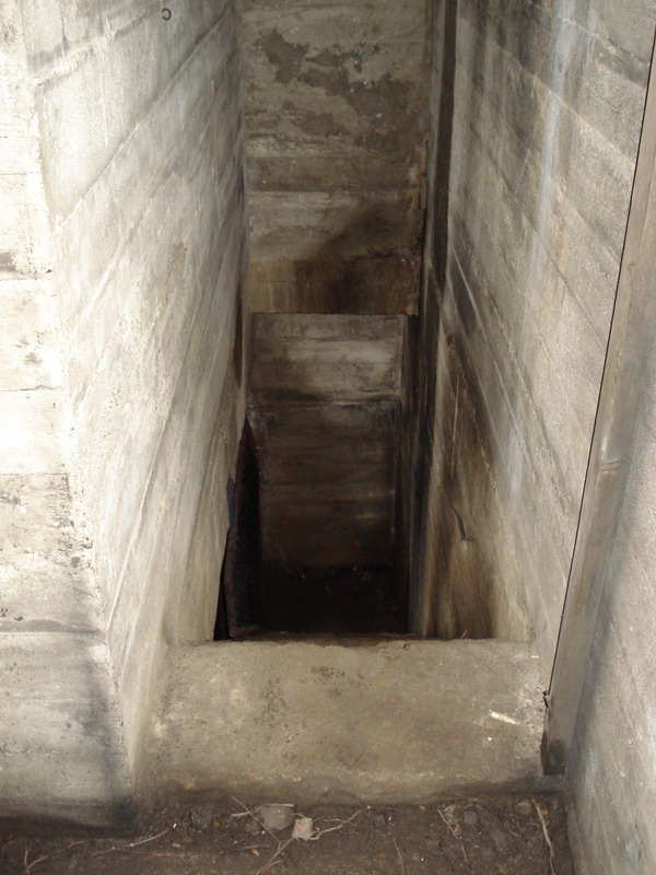 Ned fra etasje under KO til Hall og tunneler.