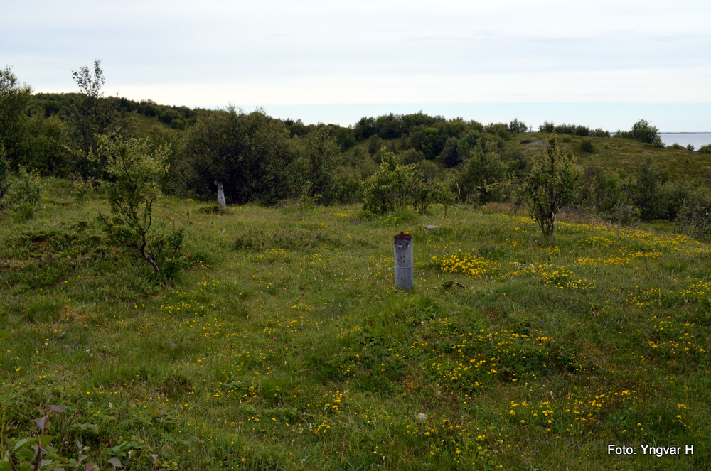 Bunker med skorsteiner, lufteventiler og periskop