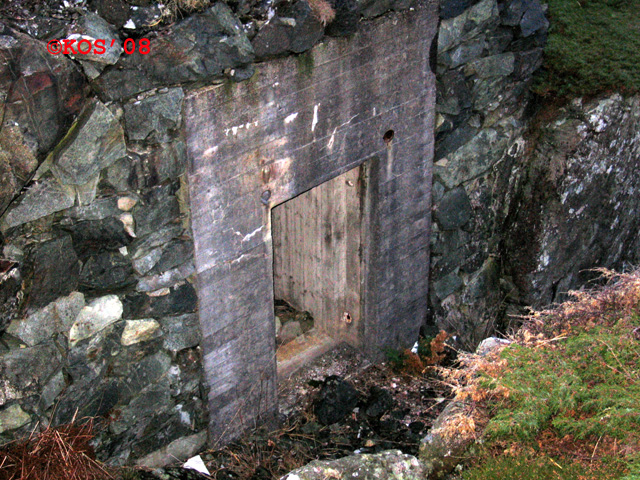 Bunkers i tilknytning til motorhus (for lyskaster).