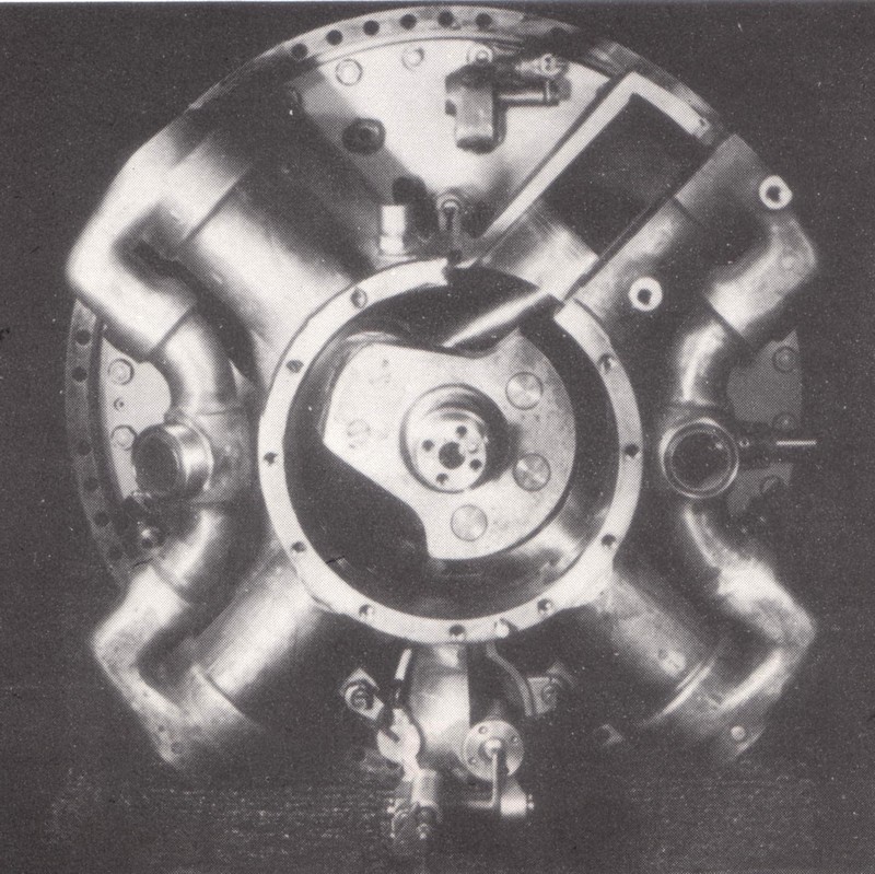 Engine_7b.jpg