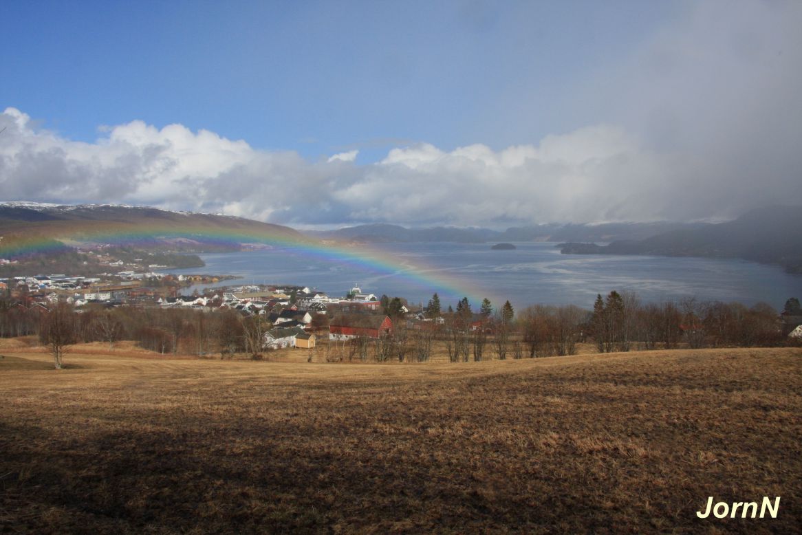 Kyrksaeteröra sett fra ildlednningsbunker.jpg