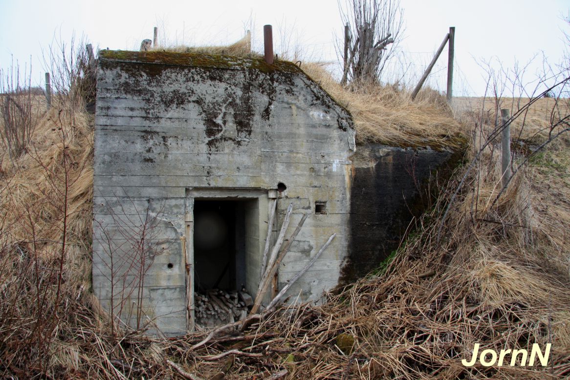 Bunker 2a.jpg