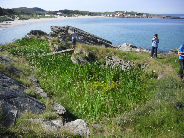 Fra stillingen var det god utsikt mot strendene ved ølbergkai som ses i bakgrunnen