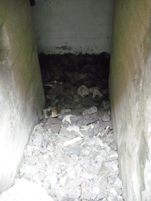 Skal rydde her så det går ann å se trappetrinnene