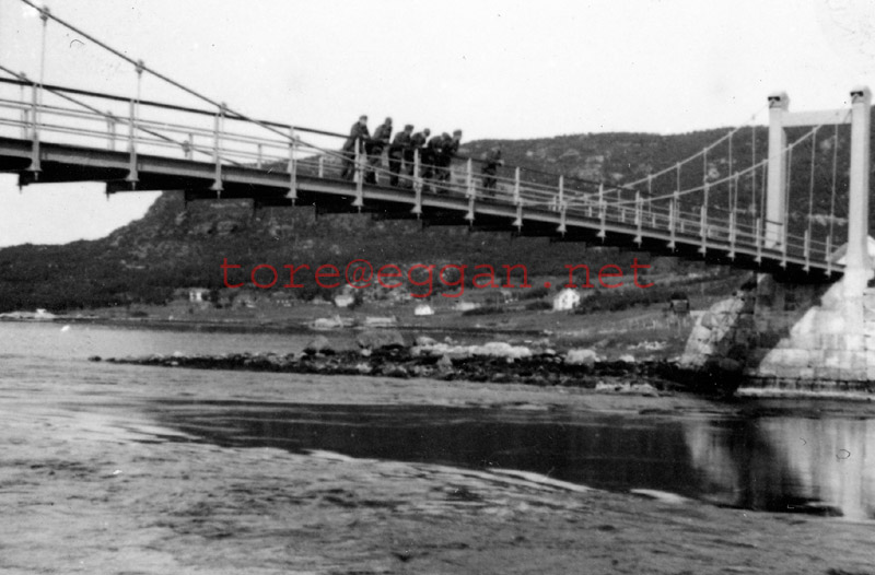 HKB982-II-024.jpg