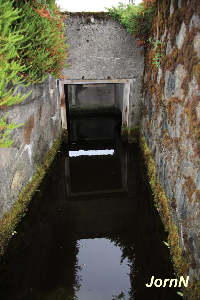 NÖ Observasjonsbunker inngang.jpg