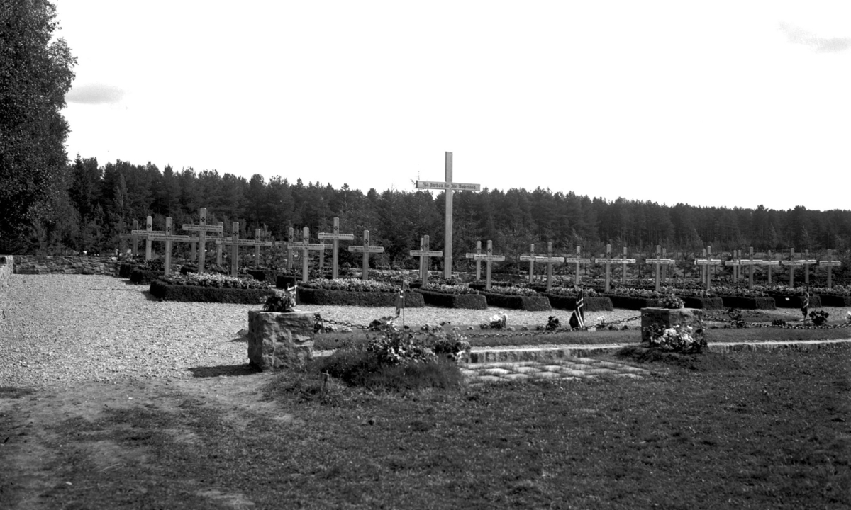 Tysk Æreskirkegård (krigskirkegården), Elverum, 1940