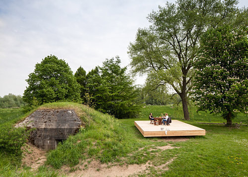 B-ILD-Nieuwe-Hollandes-Waterlinie-bunker-Tim-van-der-Velde_dezeen_784_3.jpg