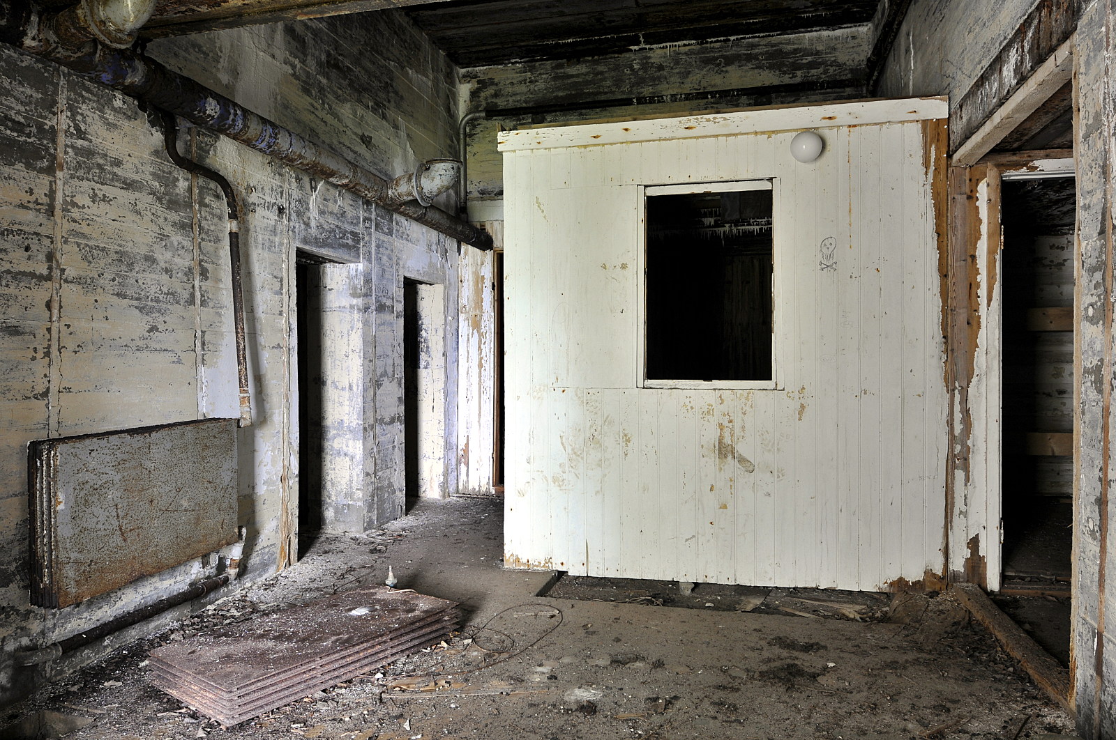 command_bunker_h.jpg