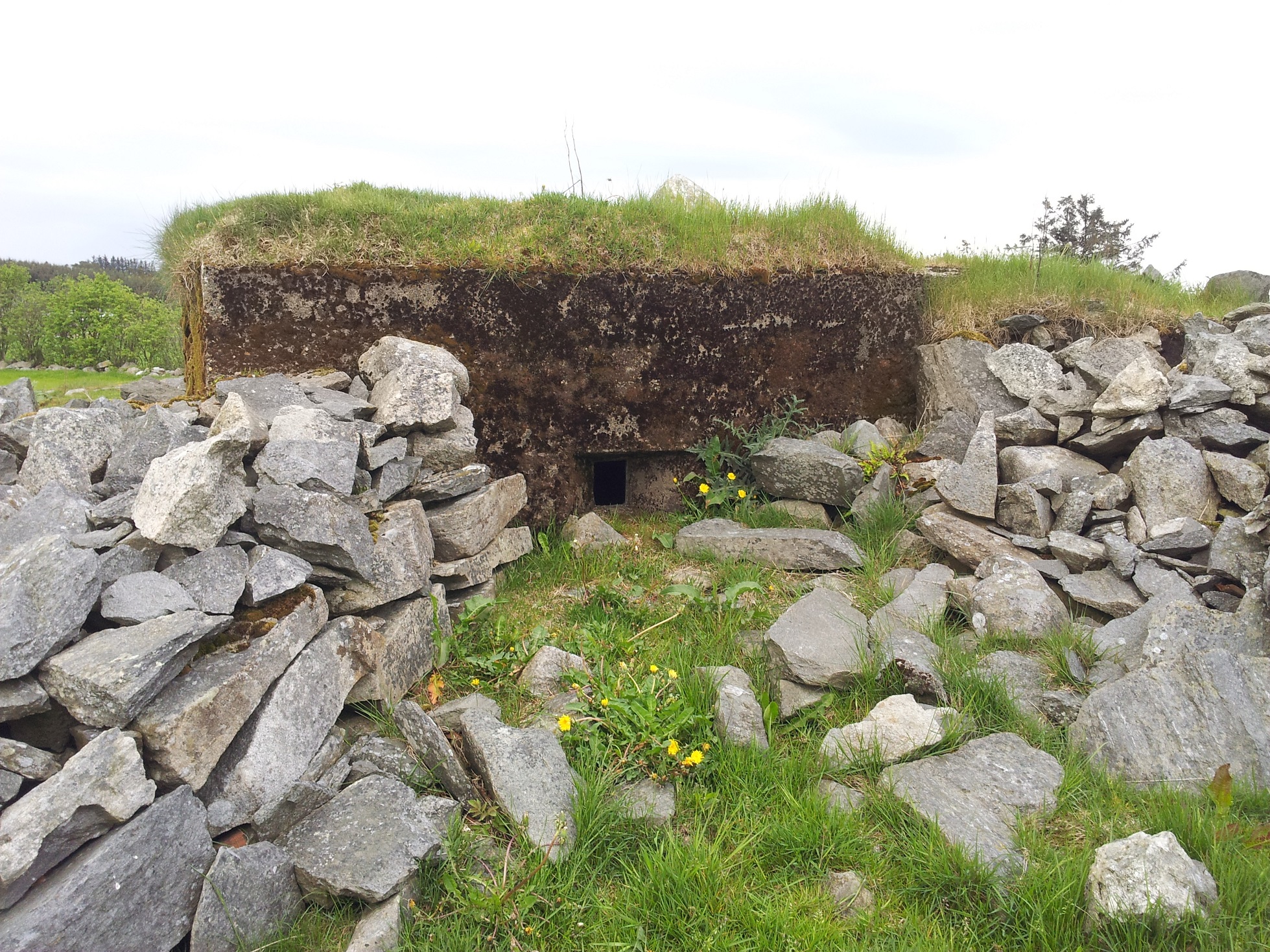 Enkeltbygget bunker av samme type som på Skjæveland