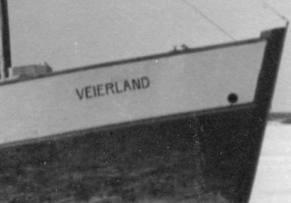 Boot  Veierland  im Eis Winter 1940  41 Tönsberg Norwegen.jpg