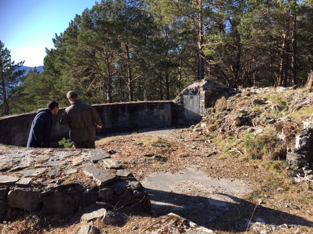 Kanonstilling delvis rasert. Denne var helt intakt inntil sikringsprosessen.