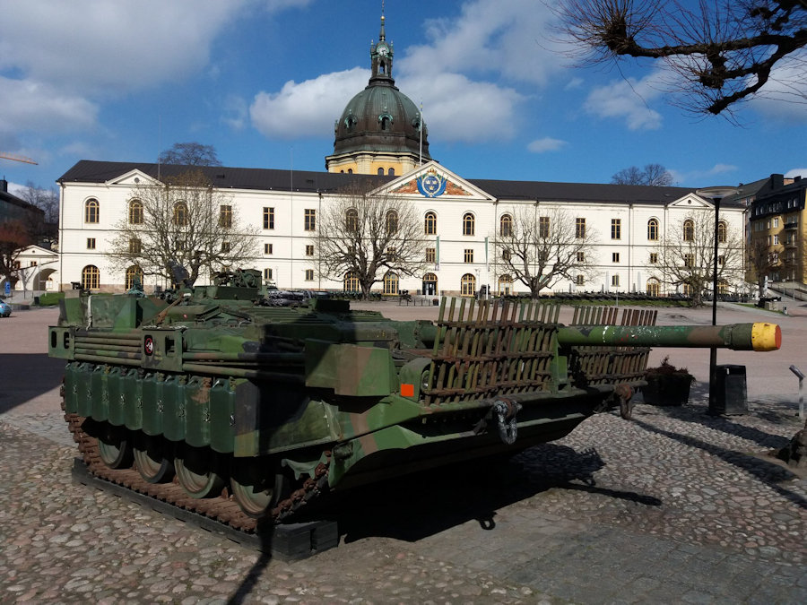 Stridsvagn S103